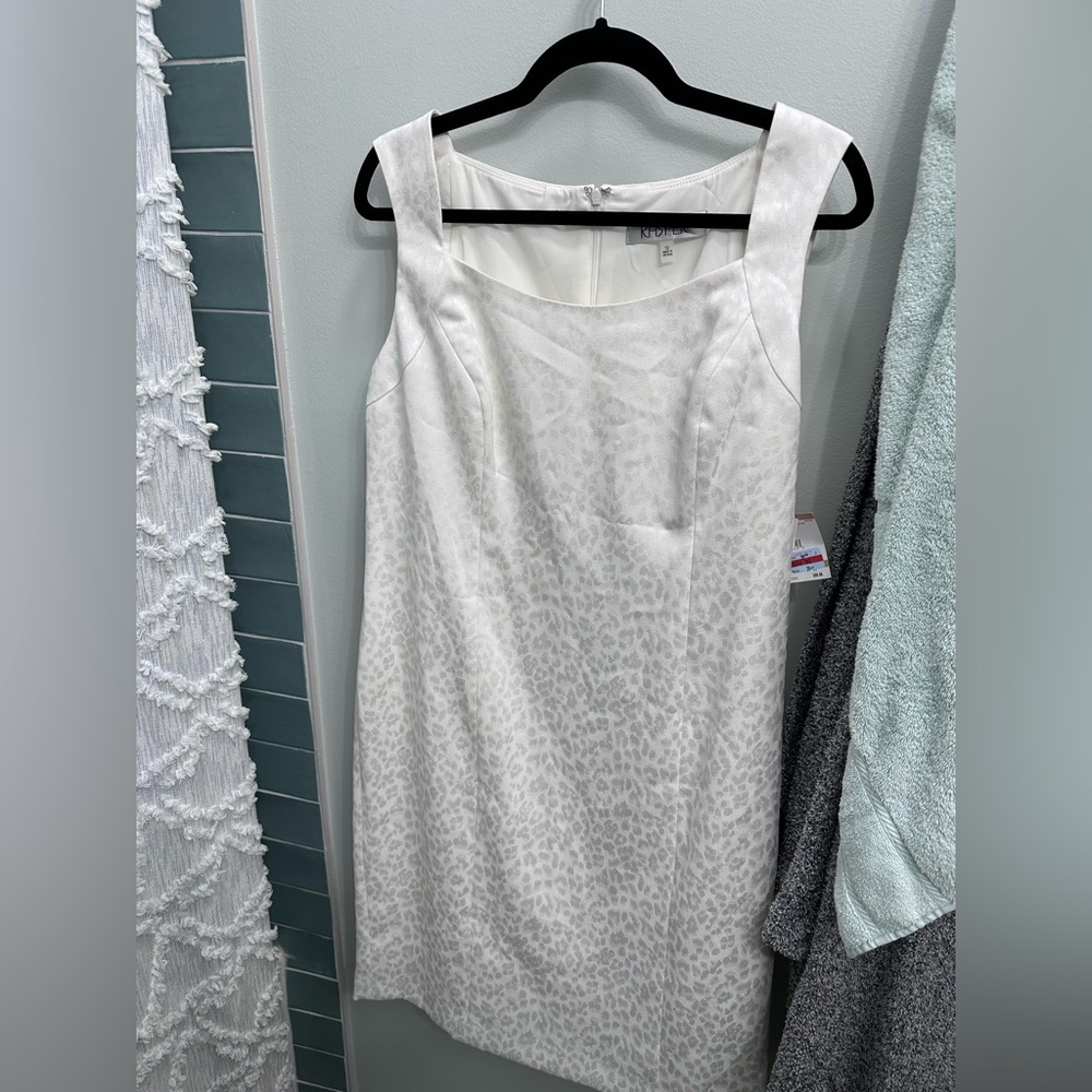 Kasper White Leopard Print Dress size 12